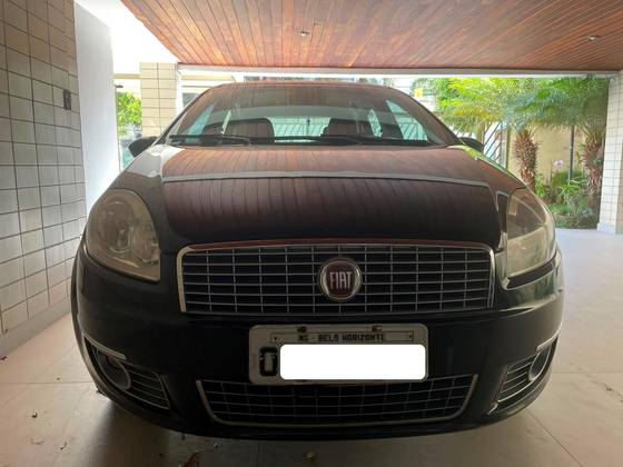 FIAT LINEA 1.8 ESSENCE 16V FLEX 4P MANUAL
